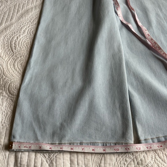 BCBG generation. Women blue jeans. Wide leg. Size 7/28. - Picture 10 of 11